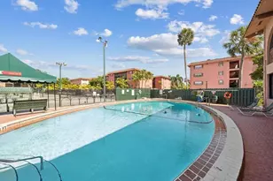 630 Tennis Club Dr, Fort Lauderdale, FL 33311 - Photo 11