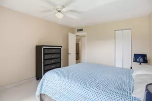 721 Lori Dr, Palm Springs, FL 33461 - Photo 17