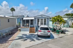 976 Nettles Blvd, Jensen Beach, FL 34957 - Photo 1