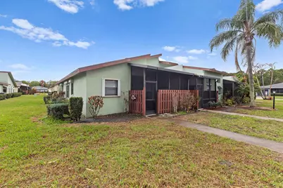 1740 W Sanderling Lane #1, Fort Pierce, FL 34982 - Photo 1