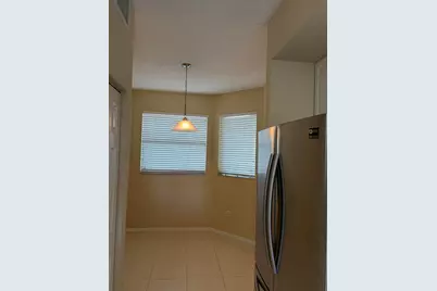 27 Royal Palm Way #304, Boca Raton, FL 33432 - Photo 3