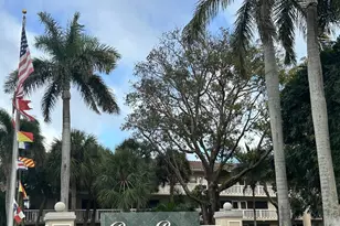 27 Royal Palm Way, Boca Raton, FL 33432 - Photo 1