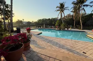 100 Crestwood Ct Ct N, Royal Palm Beach, FL 33411 - Photo 17