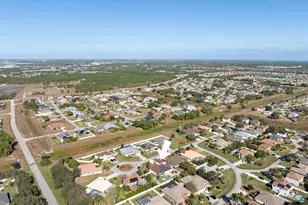 5806 NW Rose Petal Ct, Port Saint Lucie, FL 34986 - Photo 43