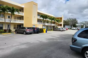 304 Wellington E, West Palm Beach, FL 33417 - Photo 17