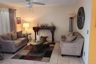304 Wellington E, West Palm Beach, FL 33417 - Photo 5