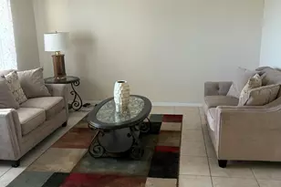 304 Wellington E, West Palm Beach, FL 33417 - Photo 5