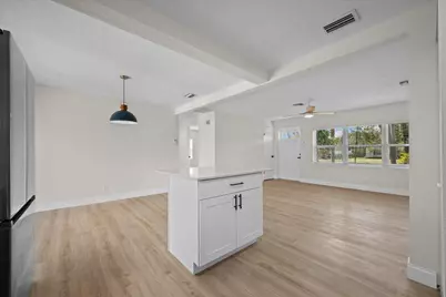 2585 Lorraine Court, North Palm Beach, FL 33403 - Photo 11