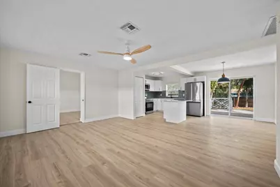 2585 Lorraine Court, North Palm Beach, FL 33403 - Photo 3