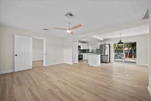 2585 Lorraine Ct, North Palm Beach, FL 33403 - Photo 3