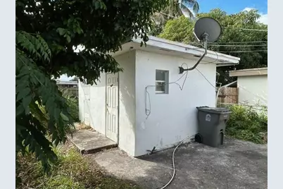 2000 Longwood Road, West Palm Beach, FL 33409 - Photo 19