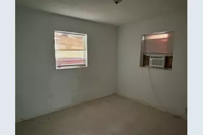 2000 Longwood Road, West Palm Beach, FL 33409 - Photo 7