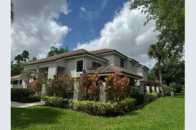 364 Prestwick Circle #4, Palm Beach Gardens, FL 33418 - Photo 3