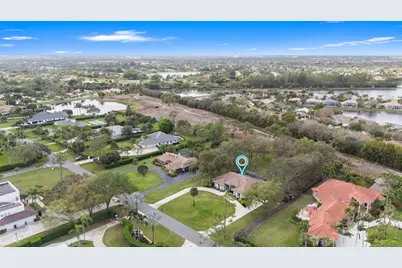 9425 Dundee Drive, Lake Worth, FL 33467 - Photo 9