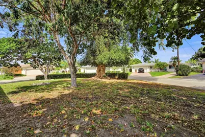 1004 SE 11th Street, Deerfield Beach, FL 33441 - Photo 27