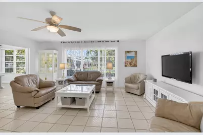 787 High Point Drive West, Unit A, Delray Beach, FL 33445 - Photo 7