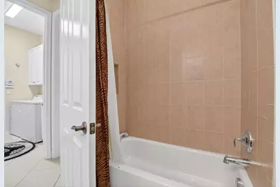 7420 Twin Falls Drive, Boynton Beach, FL 33437 - Photo 11