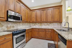 7420 Twin Falls Dr, Boynton Beach, FL 33437 - Photo 5