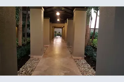 1830 Embassy Drive #506, West Palm Beach, FL 33401 - Photo 3