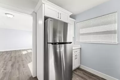 656 W 6th Street, Riviera Beach, FL 33404 - Photo 25