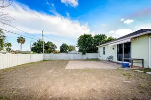 128 Broward Ave, Greenacres, FL 33463 - Photo 43