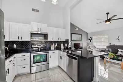 5384 Courtney Circle, Boynton Beach, FL 33472 - Photo 11