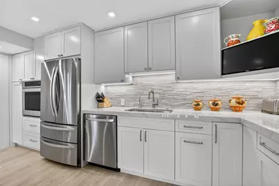 7847 Lakeside Boulevard #1051, Boca Raton, FL 33434 - Photo 11