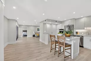 7847 Lakeside Blvd, Boca Raton, FL 33434 - Photo 9