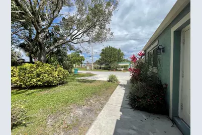 701 SE 4th Street #Apt West, Boynton Beach, FL 33435 - Photo 15