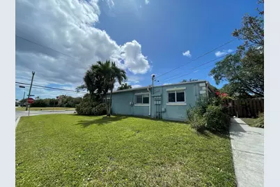 701 SE 4th Street #Apt West, Boynton Beach, FL 33435 - Photo 9