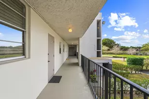 9340 Lagoon Pl, Davie, FL 33324 - Photo 23