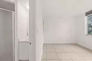 9340 Lagoon Pl, Davie, FL 33324 - Photo 15