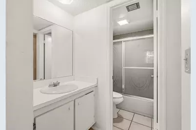 9340 Lagoon Place #206, Davie, FL 33324 - Photo 21