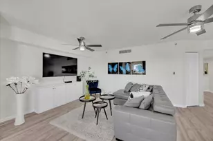 275 Palm Ave, Jupiter, FL 33477 - Photo 3