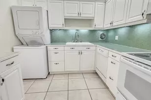 390 Golfview Rd, North Palm Beach, FL 33408 - Photo 3