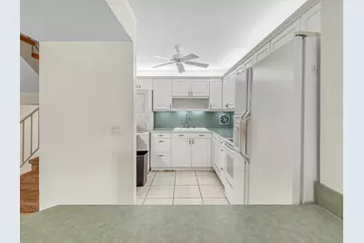 390 Golfview Road #G, North Palm Beach, FL 33408 - Photo 9