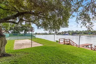 390 Golfview Rd, North Palm Beach, FL 33408 - Photo 35