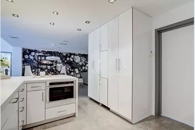 717 NE 1st Court, Delray Beach, FL 33483 - Photo 15