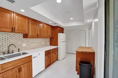 5951 Wellesley Park Drive #206, Boca Raton, FL 33433 - Photo 11