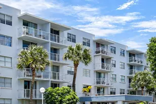 500 Executive Center Dr, West Palm Beach, FL 33401 - Photo 1