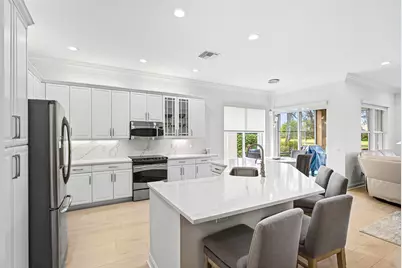 10797 Carmelcove Circle, Boynton Beach, FL 33473 - Photo 11