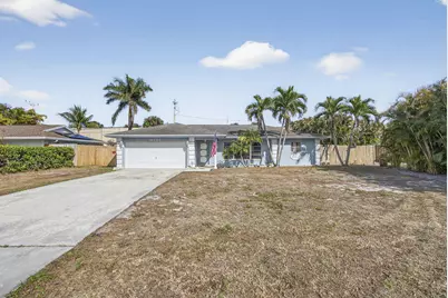 9774 Jonquil Circle S, Palm Beach Gardens, FL 33410 - Photo 1