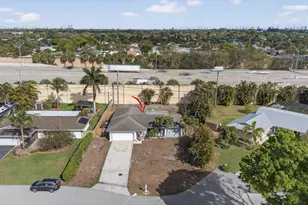 9774 Jonquil Cir S, Palm Beach Gardens, FL 33410 - Photo 47