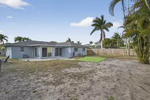 9774 Jonquil Cir S, Palm Beach Gardens, FL 33410 - Photo 37