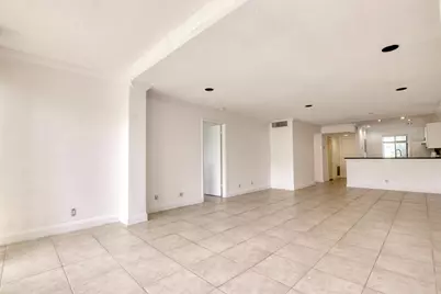 4489 Luxemburg Court #101, Lake Worth, FL 33467 - Photo 7