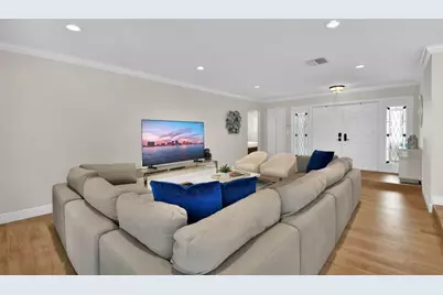 2152 NE 63rd Court, Fort Lauderdale, FL 33308 - Photo 3