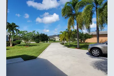 6711 Dickinson Terrace, Port Saint Lucie, FL 34952 - Photo 21