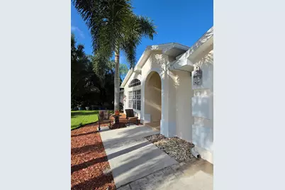 6711 Dickinson Terrace, Port Saint Lucie, FL 34952 - Photo 5