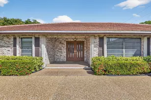 2101 NW 25th St, Boca Raton, FL 33431 - Photo 5