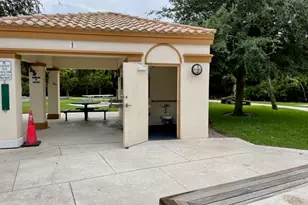 615 Villa Cir, Boynton Beach, FL 33435 - Photo 71